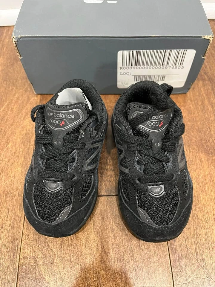 New Balance 990v6 Toddler Shoes SZ 4 - photo 3