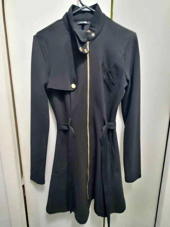 Black Zip-Up Dress (M)