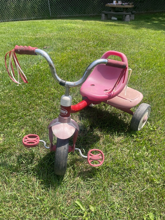 kids radio flyer tricycle