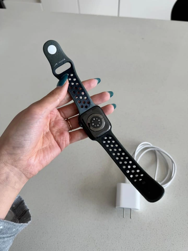 Apple watch series 9 - 41mm - photo 2