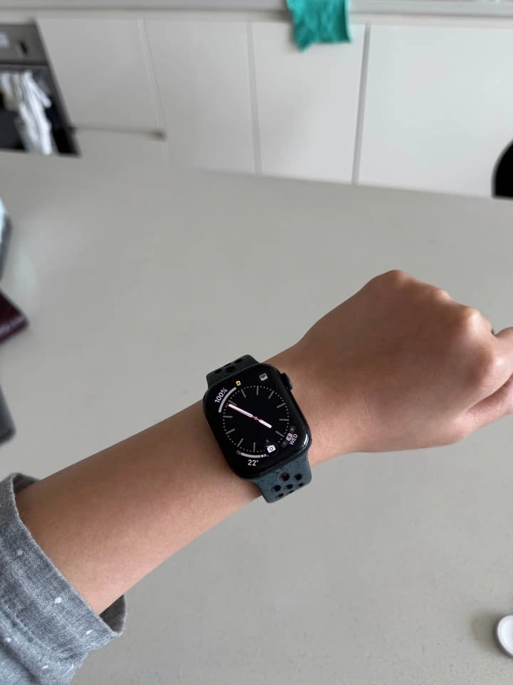 Apple watch series 9 - 41mm - photo 4