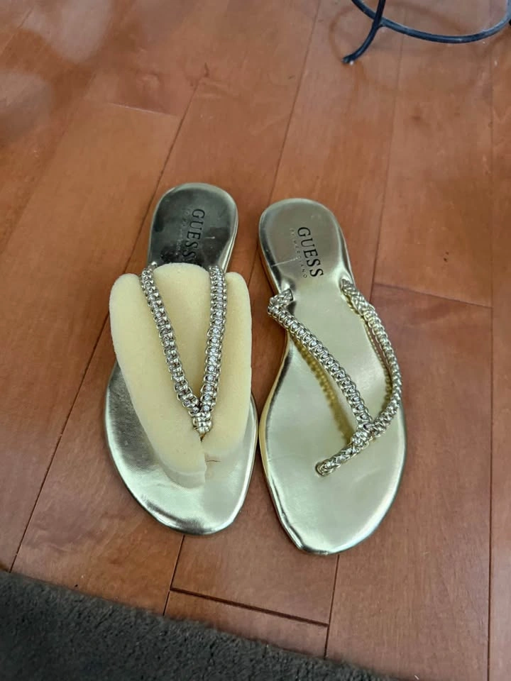 Guess Marciano women’s platform flip flop size 5 - photo 2