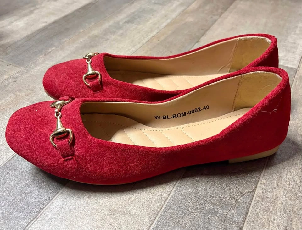 Ndure Red Ballet Flats