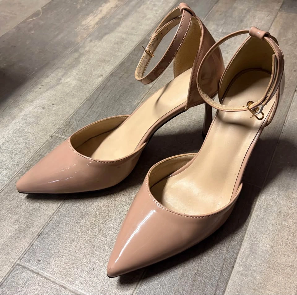 Nude Patent Leather Pointed Toe Ankle Strap Heels Size 37 - photo 2