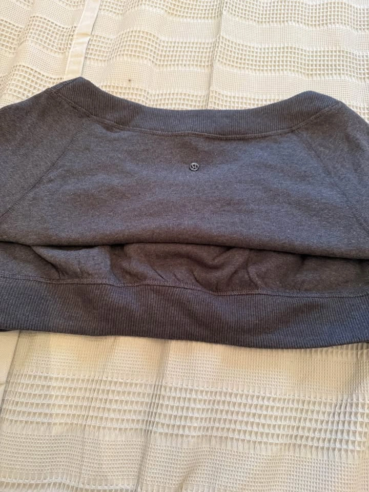 Lululemon Women's Top Size 4 - photo 4