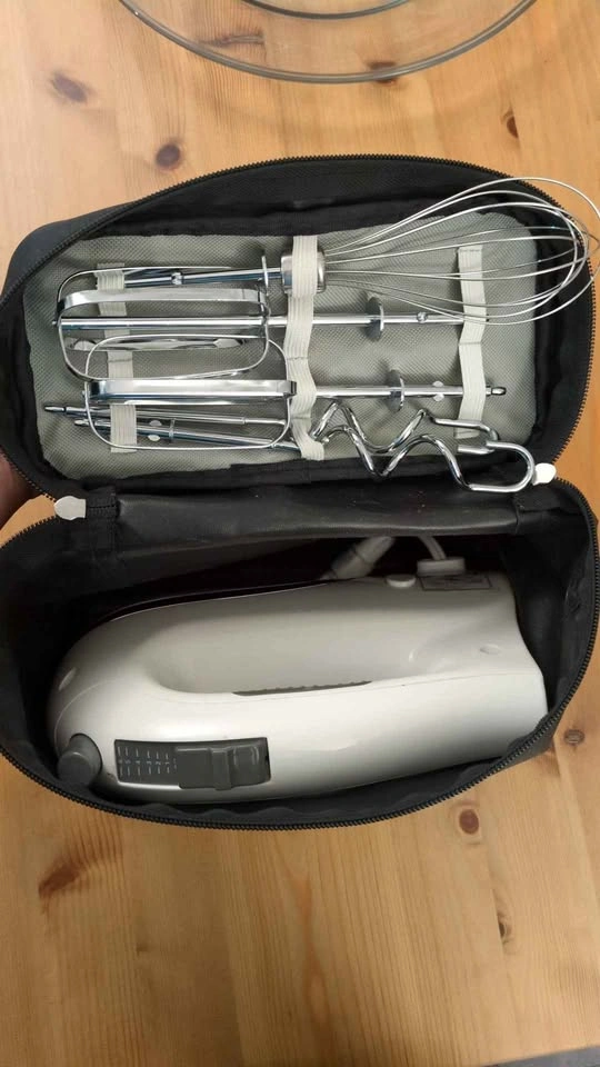 Oster electric hand mixer - photo 3