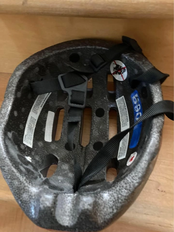 Youth Bicycle Helmet Leader - photo 3