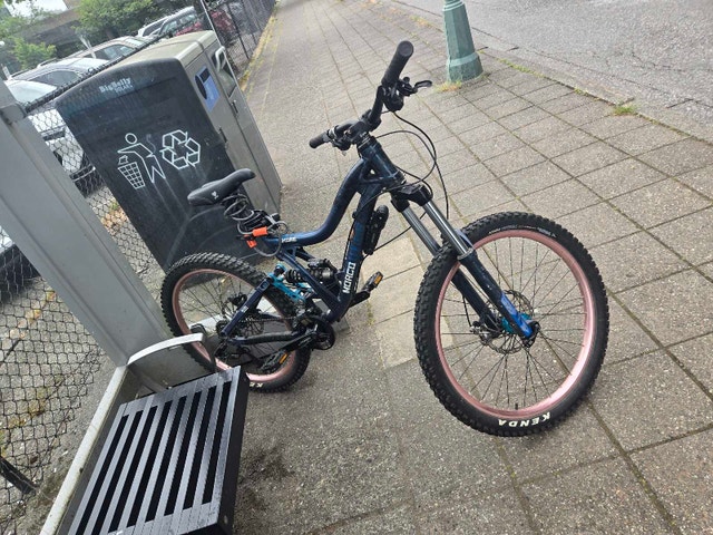 Norco Shore full suspension bike