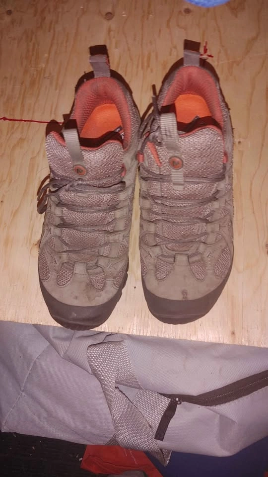 Merrell hiking boots women's size - photo 4
