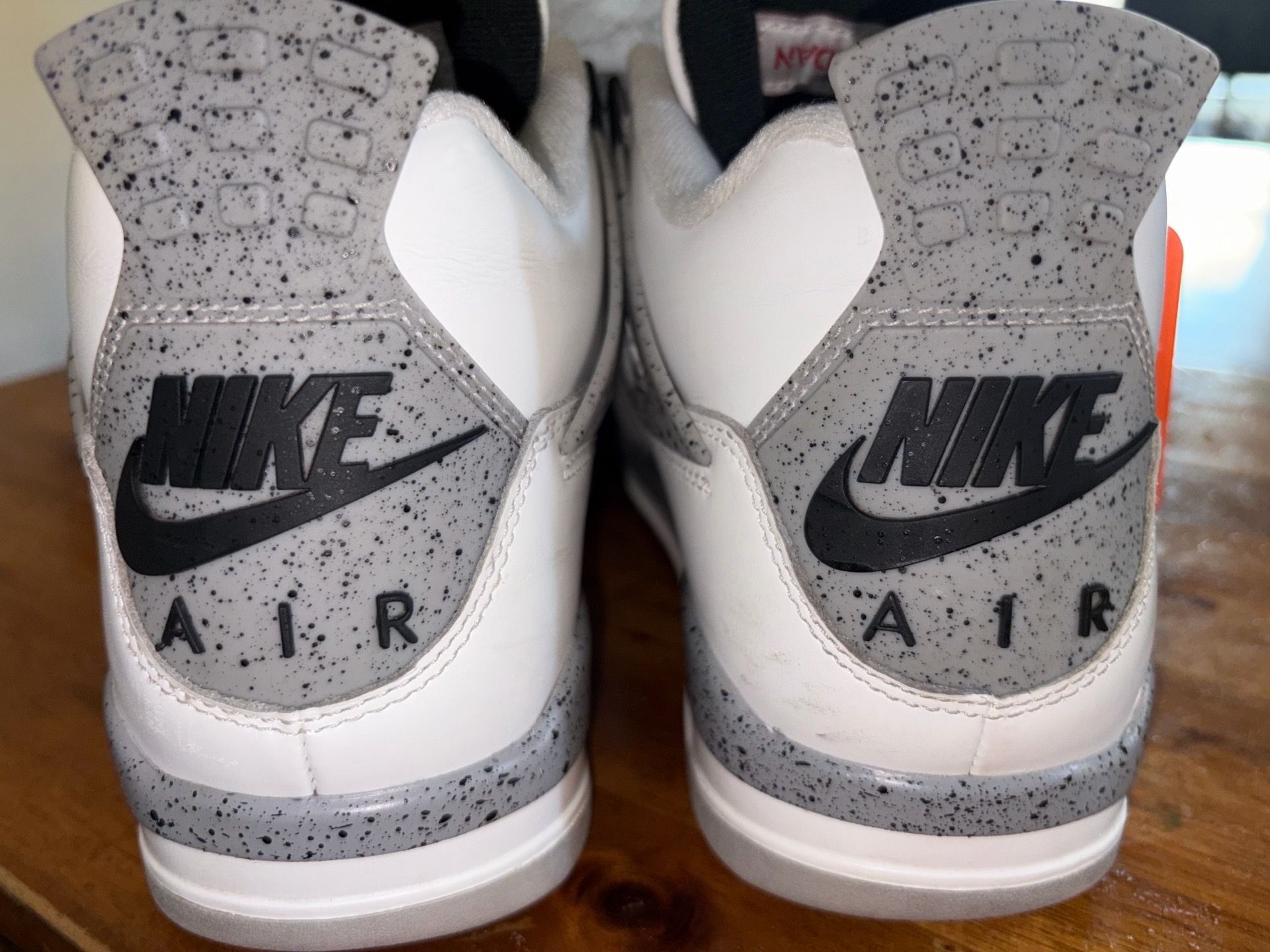 Men Jordan 4s white cement size 9 - photo 5