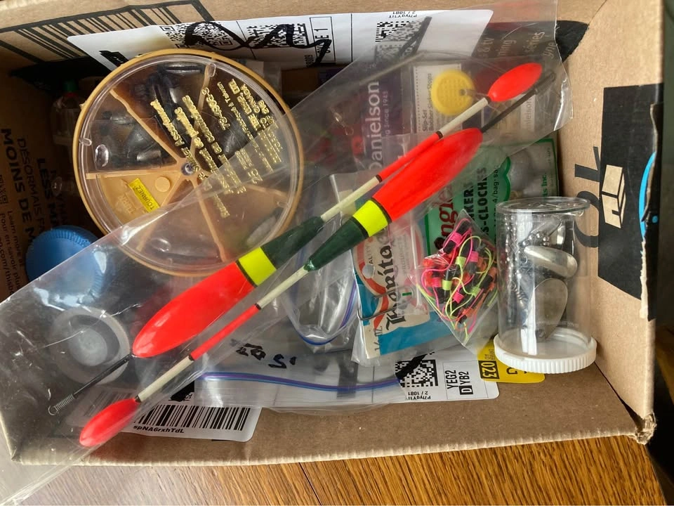 Estate Sale Fishing Terminal Tackle Lot - photo 2