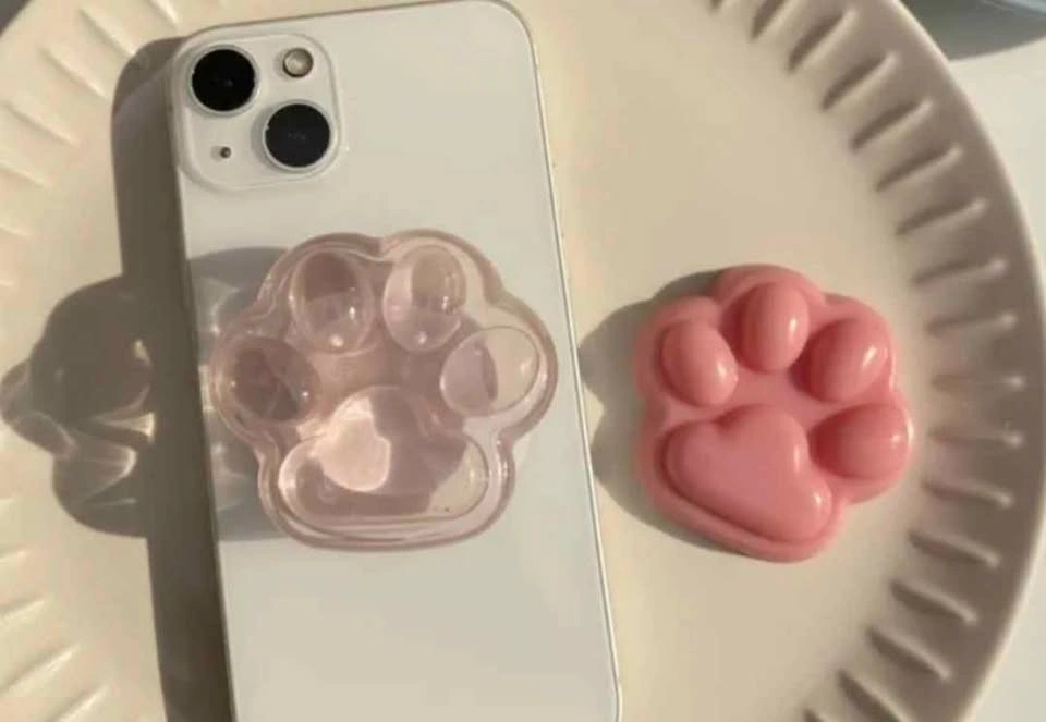 Handmade Heart, Cloud, Cat Paw, Bear Phone & Kindle Grips - photo 3