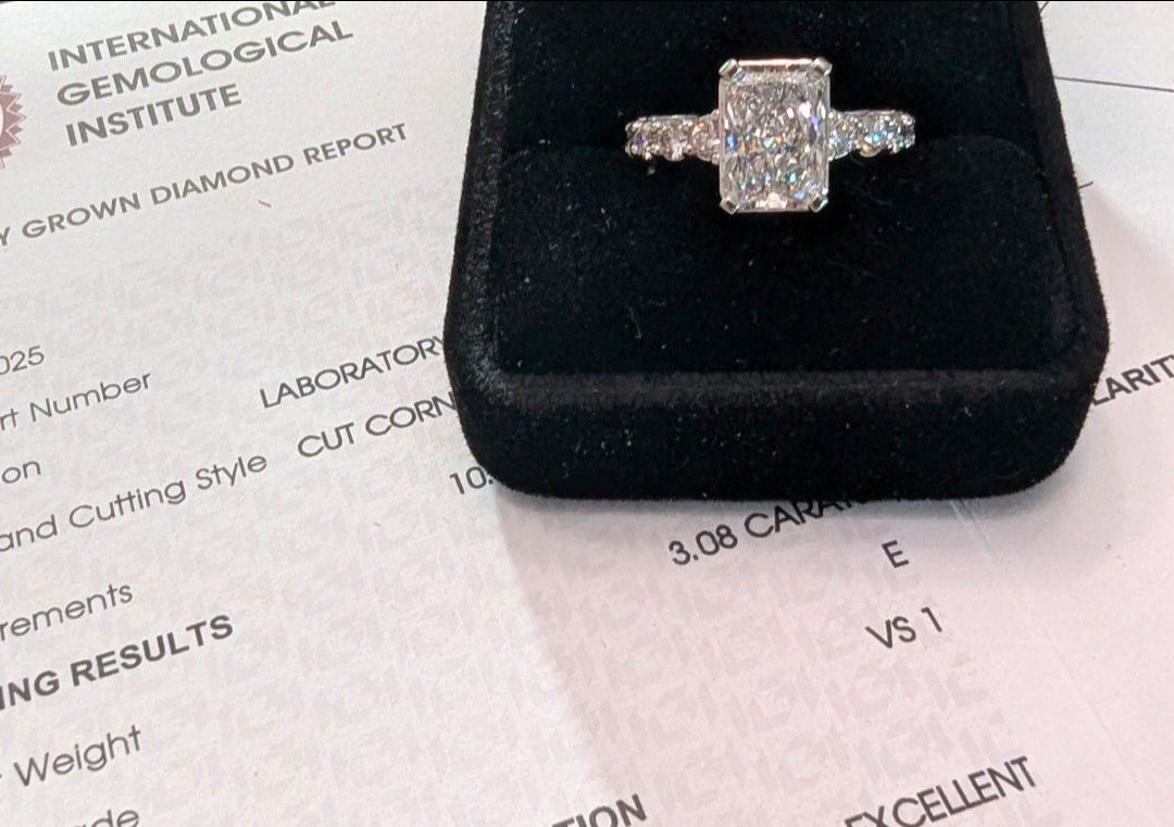3.08ct Radiant Cut Diamond Ring (4.18ctw) – IGI Certified