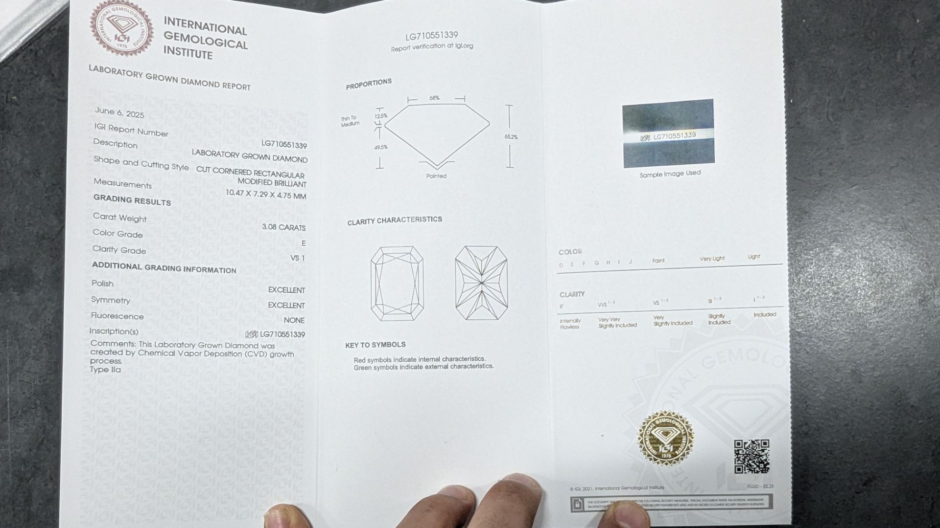 3.08ct Radiant Cut Diamond Ring (4.18ctw) – IGI Certified - photo 2