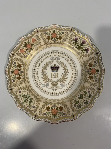Royal Crown Derby Queen Elizabeth II Platinum Jubilee Plate