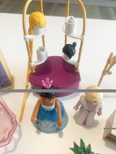 Playmobil 6850 Princess Dressing Room Salon Playset - photo 3