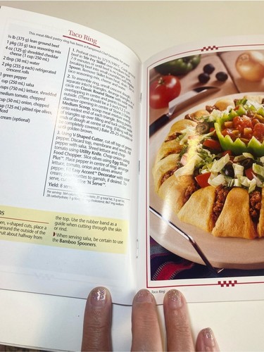 The Pampered Chef Favourites Cookbook 2002 Classic Recipes - photo 5