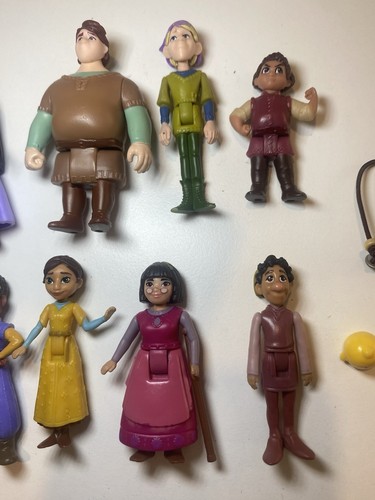 Mattel Disney Wish Teens Collection Figure Lot 10pc - photo 3