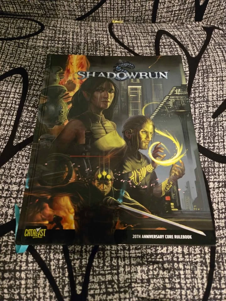 Shadowrun 20th Anniversary Edition (Role & Roll RPG)