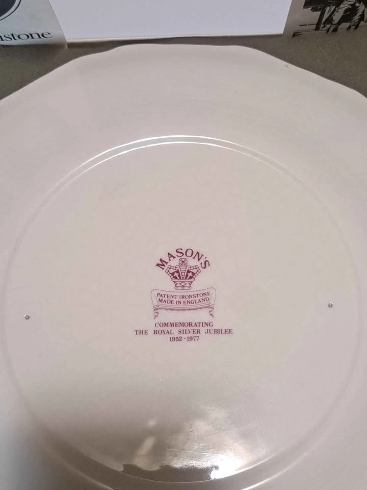Mason's Ironstone Queen Elizabeth II Silver Jubilee Plate - photo 3