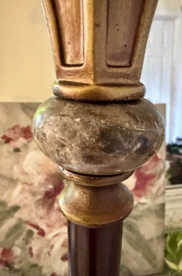 Vintage-Style Metal Table Lamp with Stone/Marble Accents - photo 3