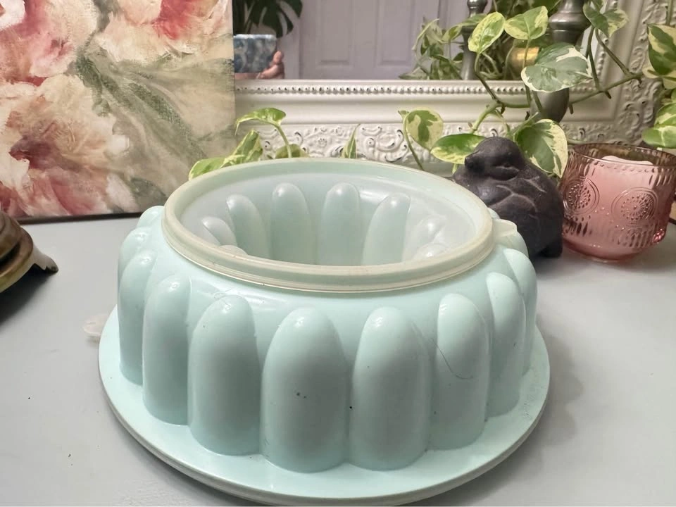 Vintage Tupperware Jel-N-Serve Jello Mold 3-Pc Set - photo 2