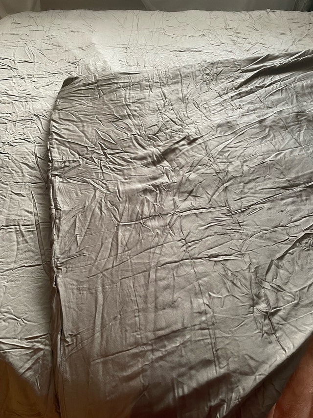 Weighted cooling duvet by Hush - photo 3
