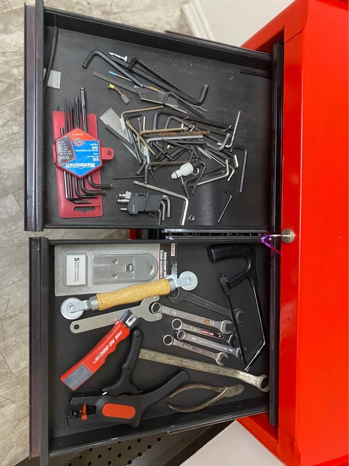 Tool Chest with key - photo 5