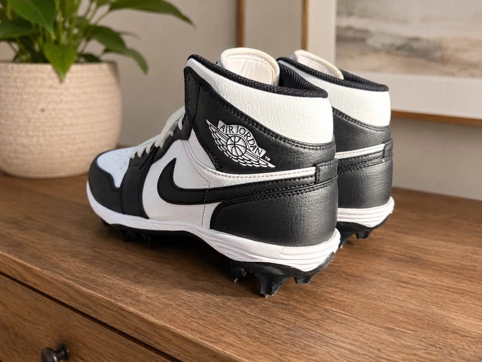 Nike Air Jordan 1 Football Cleats – Men’s 9.5 (Pandas) - photo 3