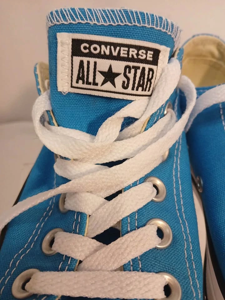 Classic Chuck Taylor All-stars - Blue - Men's 5.5/Women's 7.5 - photo 2
