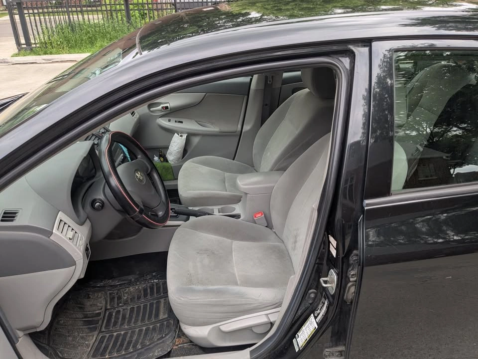 2009 Toyota Corolla LE - photo 3