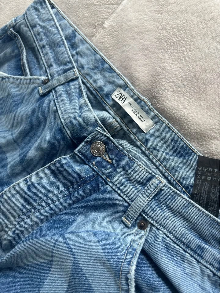 Zara Light Blue Washed Jeans – Size 34 - photo 3