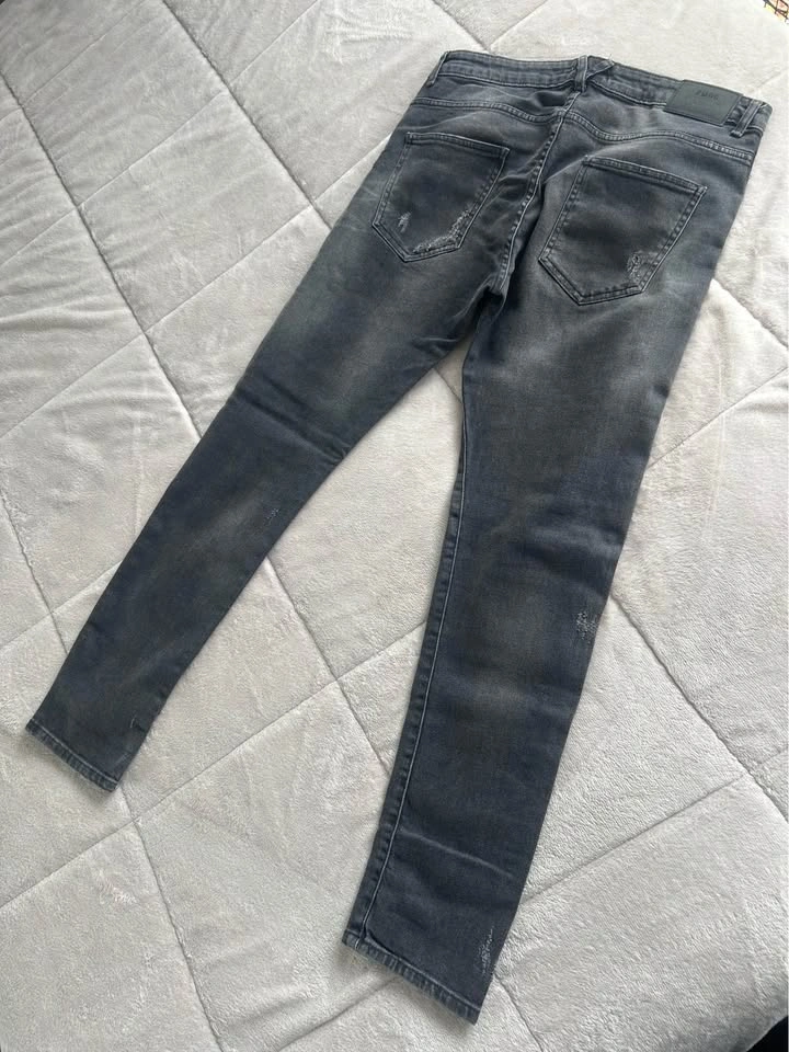 Zara Man Distressed Dark Grey Jeans Size 34 - photo 2