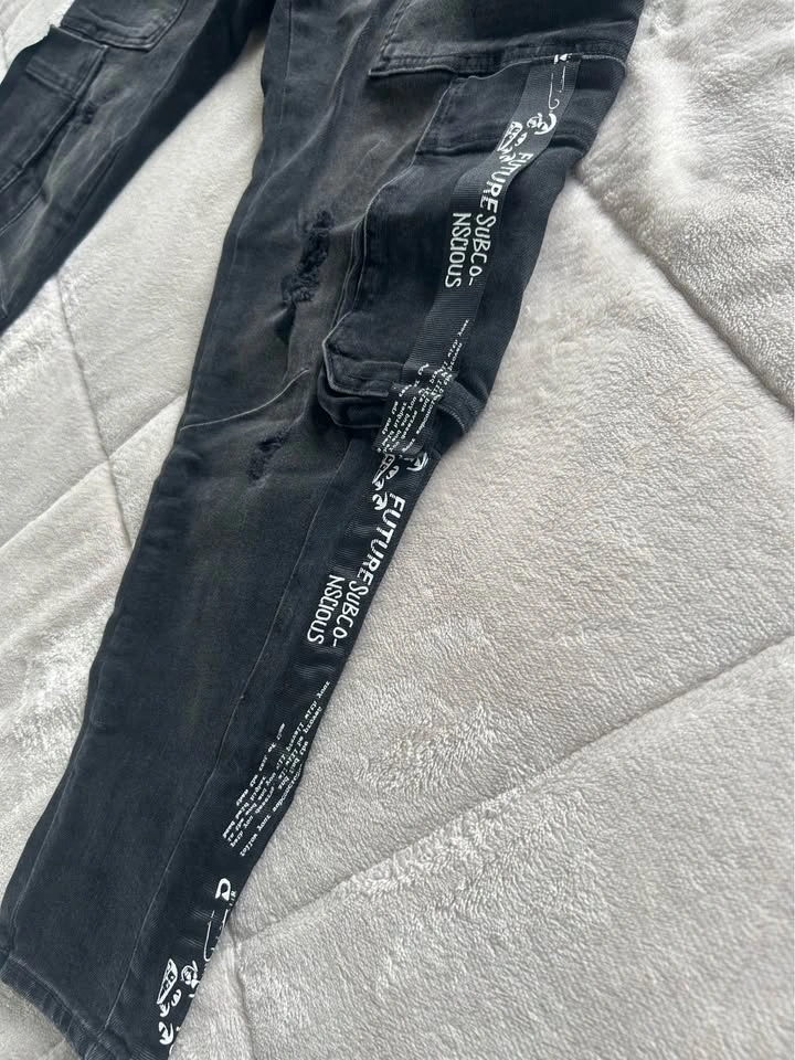 Zara Black Distressed Cargo Jeans - Size 34 - photo 3
