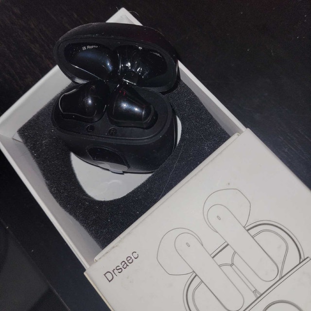 ear buds - photo 3