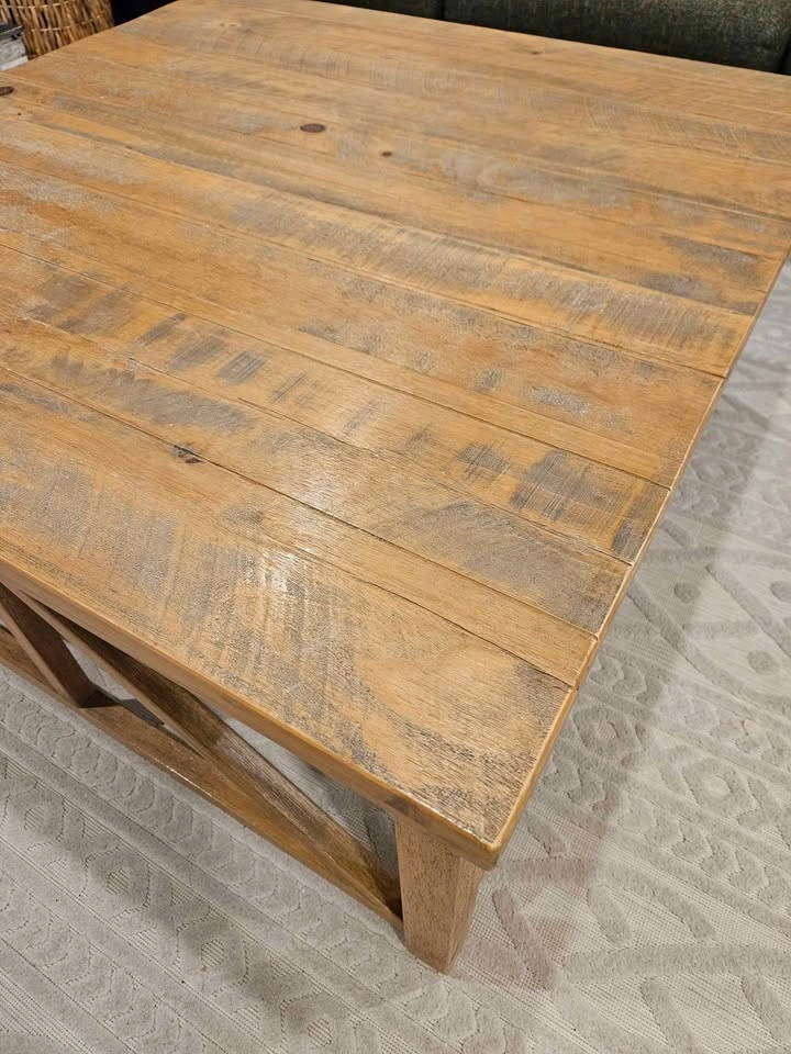 Rustic Farmhouse Pine Coffee Table - photo 2