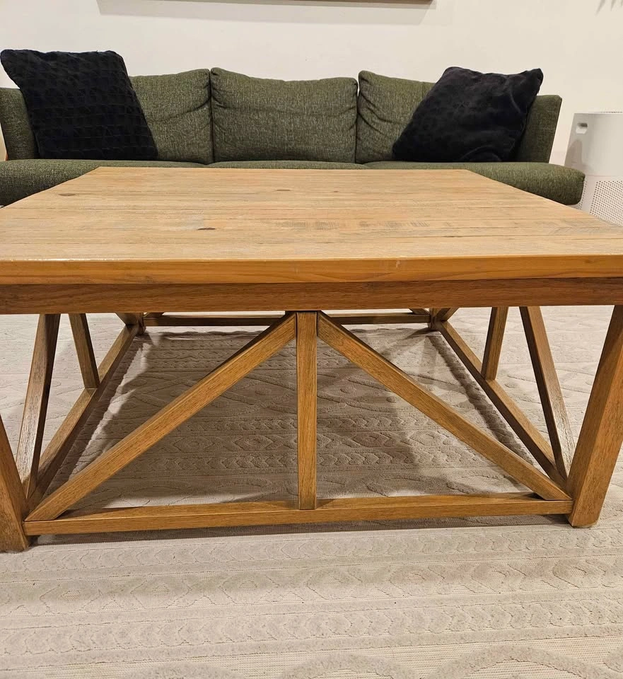 Rustic Farmhouse Pine Coffee Table - photo 4
