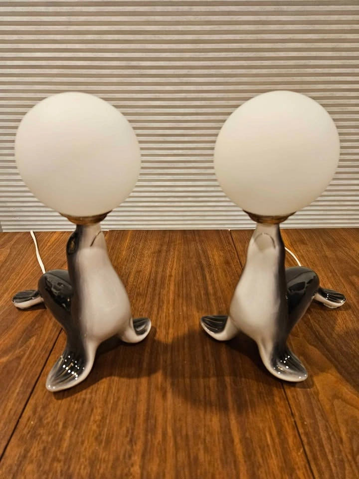 Vintage Pair of Sea Lion Table Lamps - photo 2