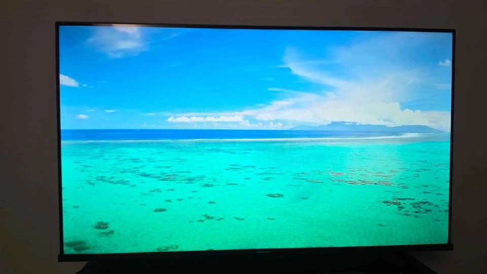 Hisense Smart TV 43 inches – Still Under Warranty - photo 2