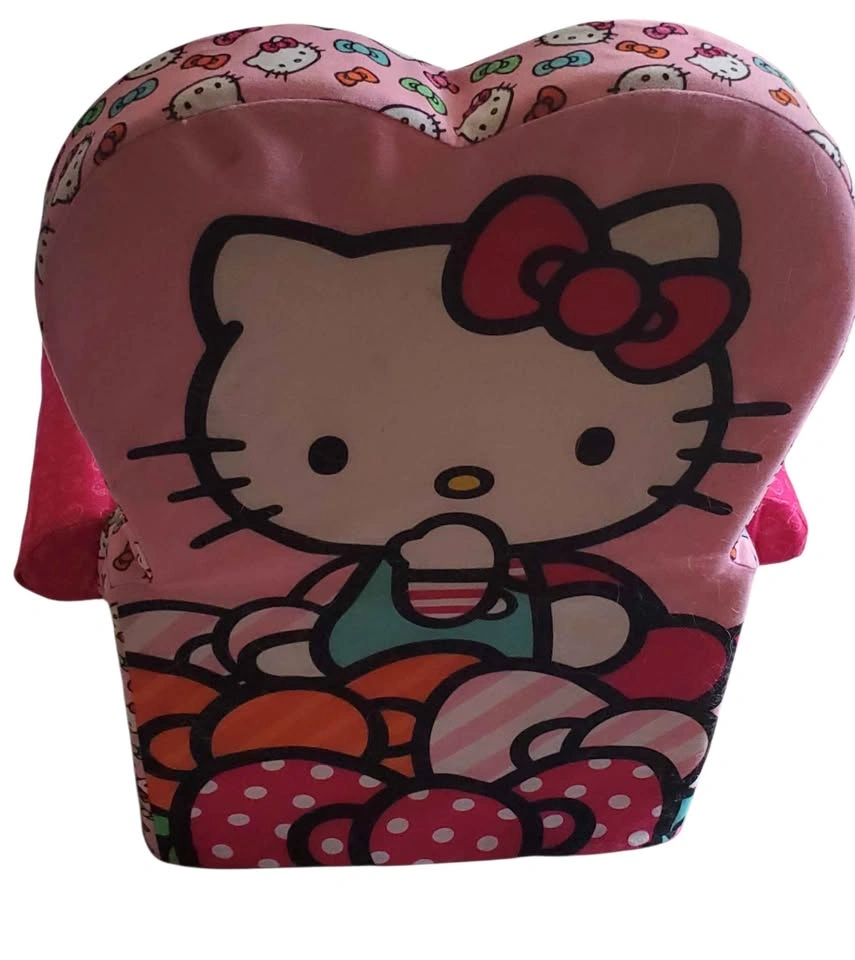 Hello Kitty Rainbow Kids Chair – Heart-Back Armchair - photo 3