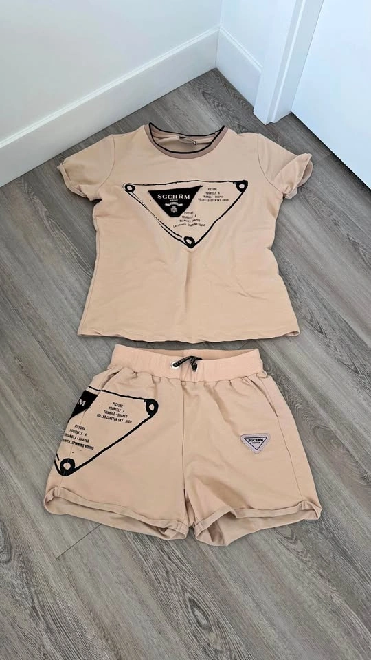 T-shirt and shorts size S