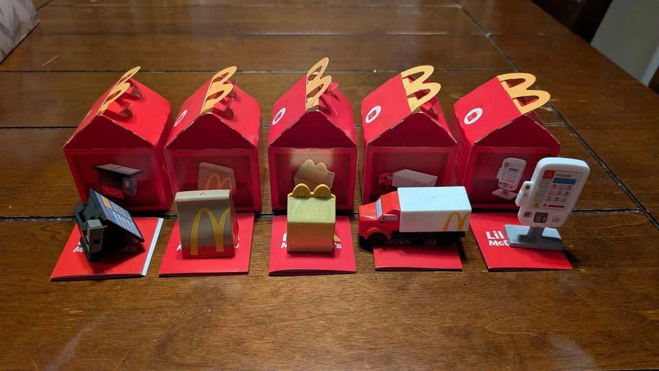 McDonald's Happy Meal Toys - Lil McDonald's & TMNT x Hello Kitty - photo 3