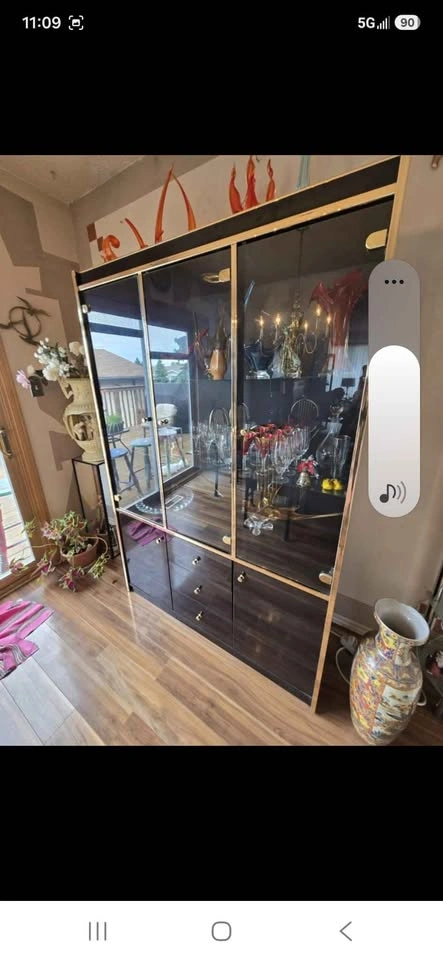 Vintage Postmodern Brass & Glass China Cabinet - photo 3