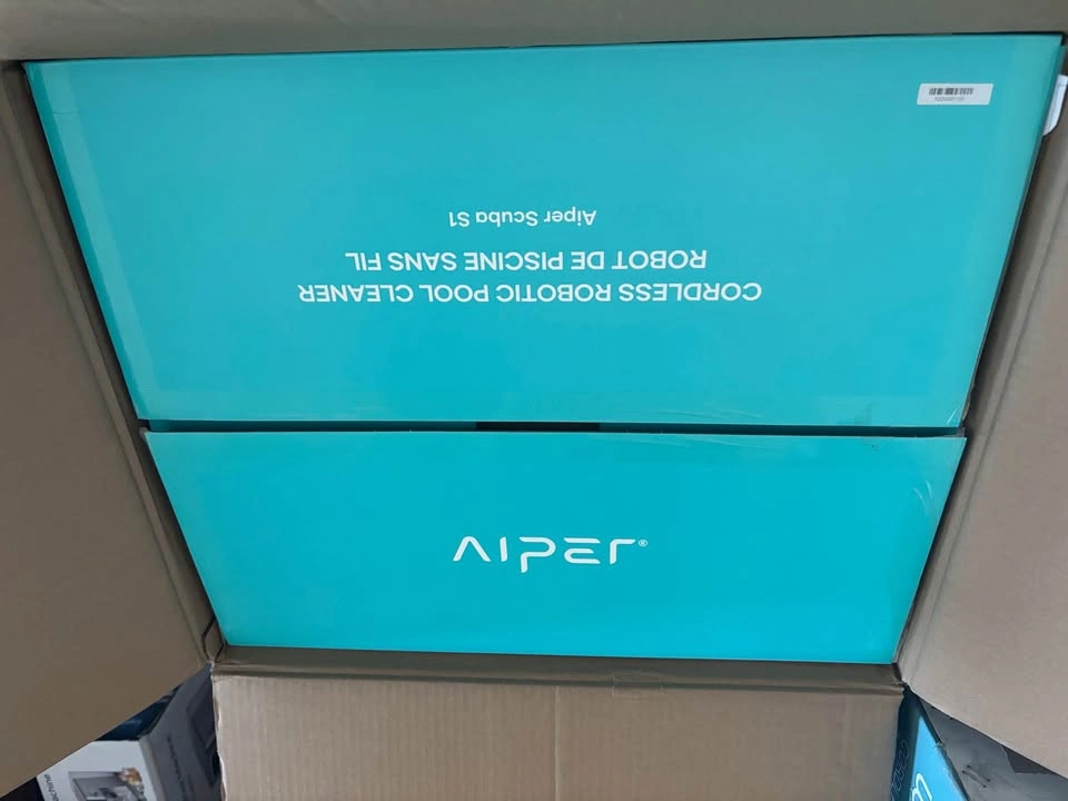 Aiper Scuba S1 Cordless Robotic Pool Cleaner - photo 2