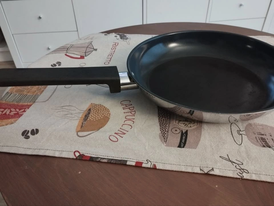 IKEA TAGGHAJ Non-Stick Frying Pan (24 cm) - photo 5