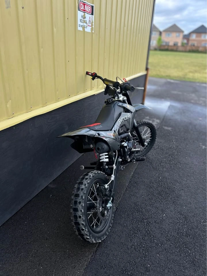 Evoque UPGRADED 2025 VQ125R Dirtbike - photo 3