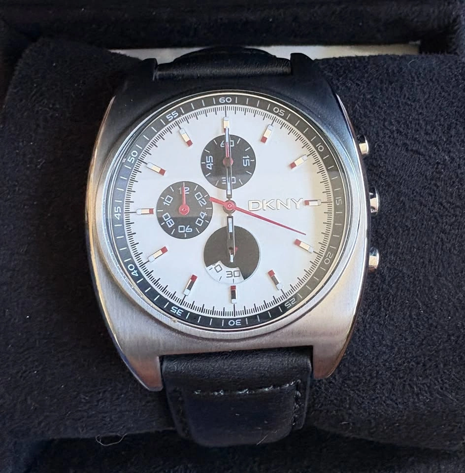 DKNY NEVER WORN Rare Vintage DKNY Quartz NY5082 Watch - photo 2