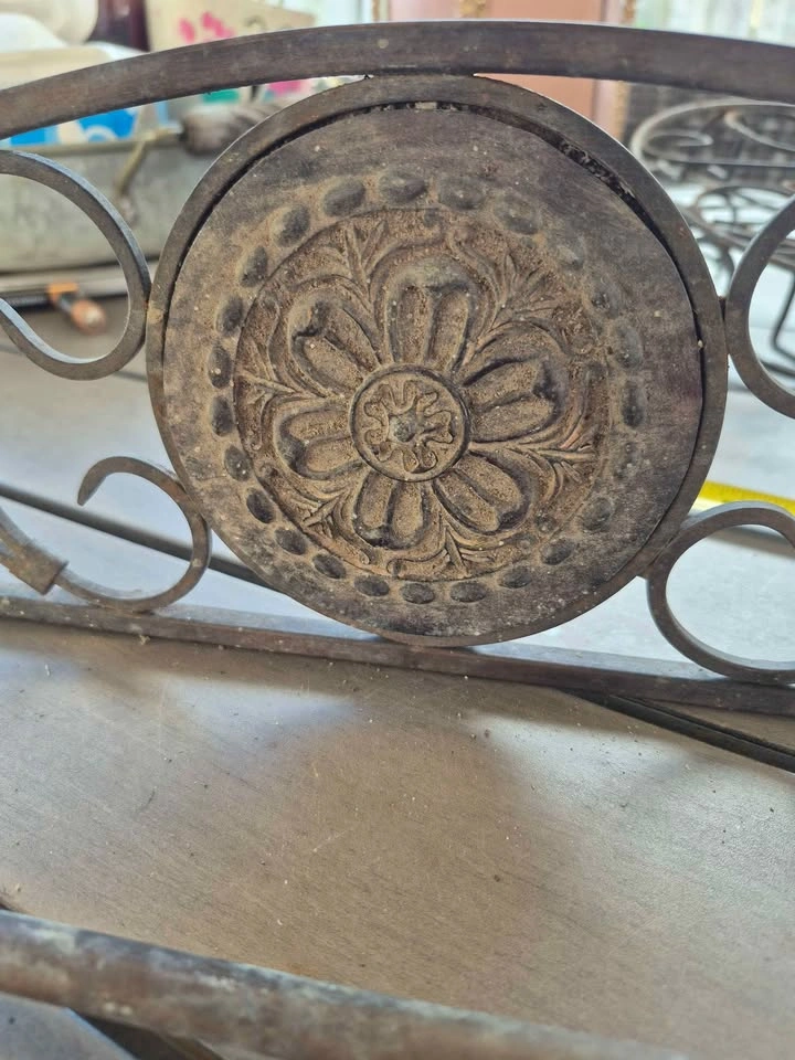 Vintage Wrought Iron Decorative Towel Bar - photo 3