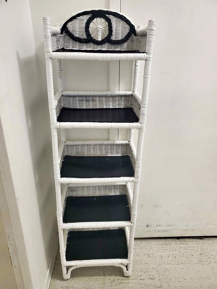 White Wicker 5-Tier Shelf