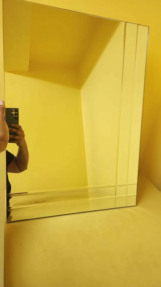 Mirrored Medicine cabinet 16in image indicator(4)